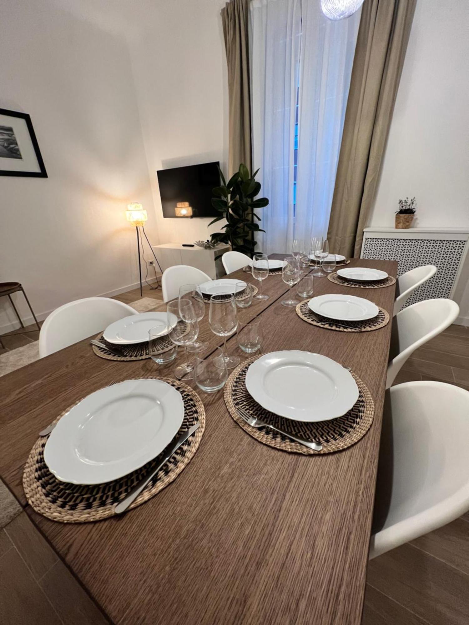 Spacious 3 Bedroom Apartment Милан Экстерьер фото
